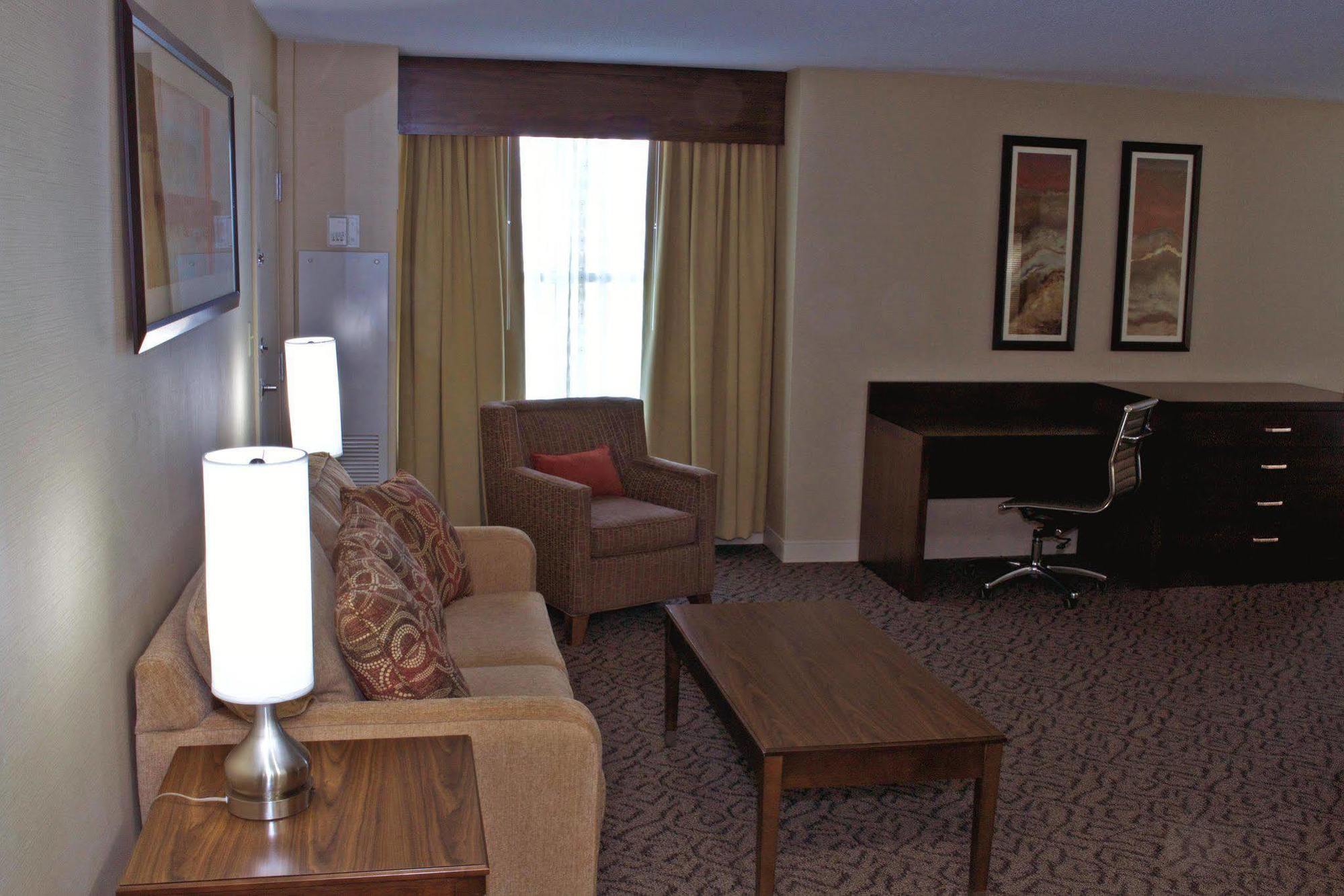 Doubletree By Hilton Norfolk Airport Hotel Luaran gambar